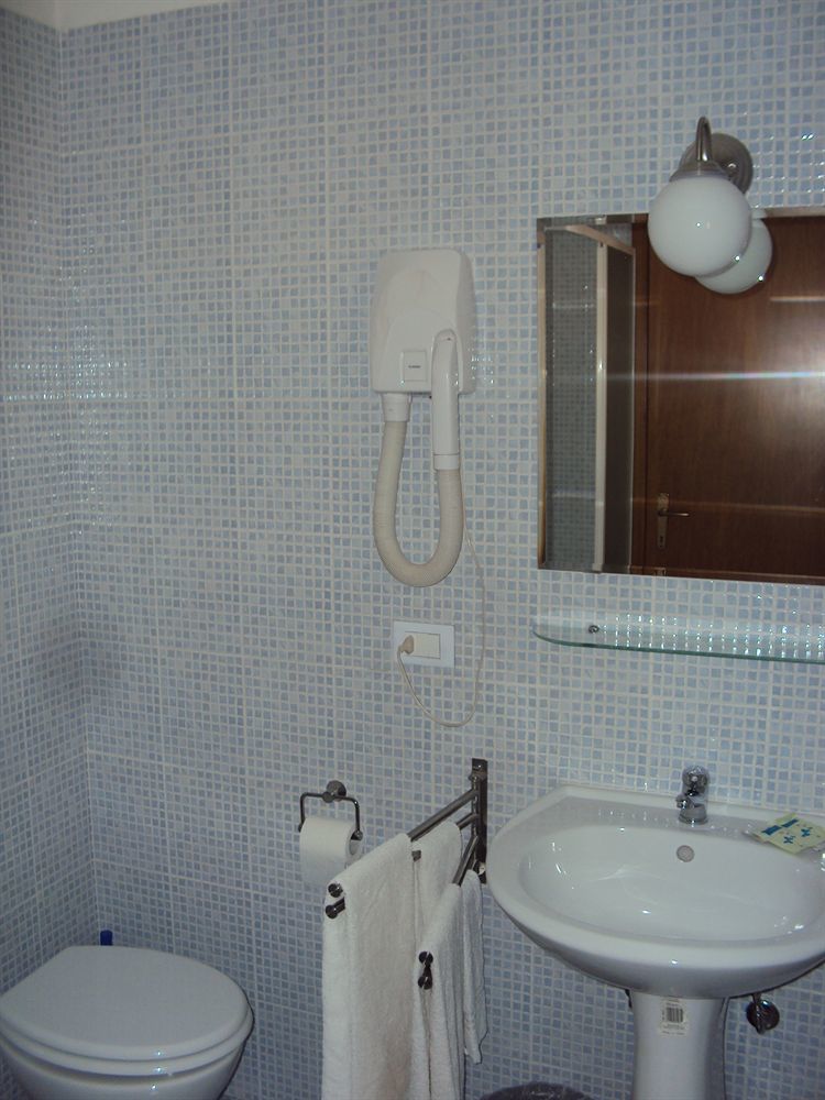 Vintage Hotel Montecatini Terme Buitenkant foto